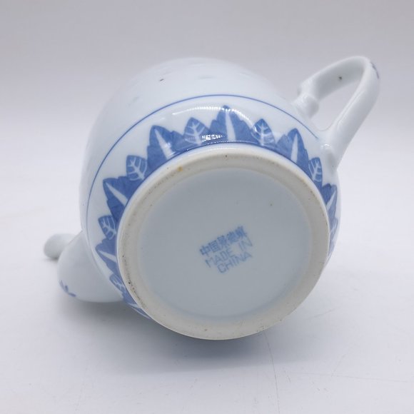 Vintage Unused Blue & White Ceramic Teapot - Picture 10 of 11